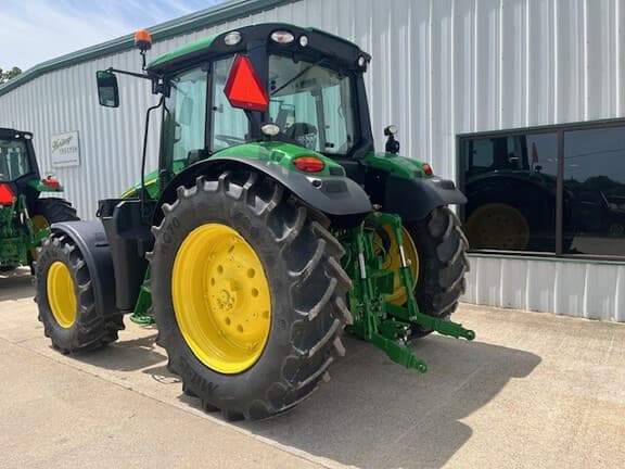 Image of John Deere 6M 125 equipment image 2