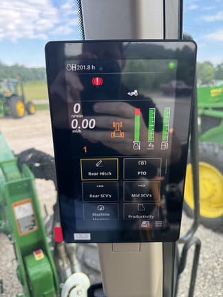 Image of John Deere 6M 130 equipment image 2