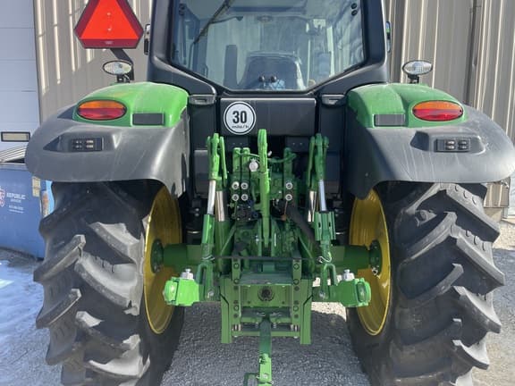 Image of John Deere 6M 130 equipment image 4