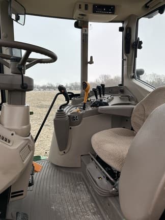 Image of John Deere 6M 130 equipment image 1