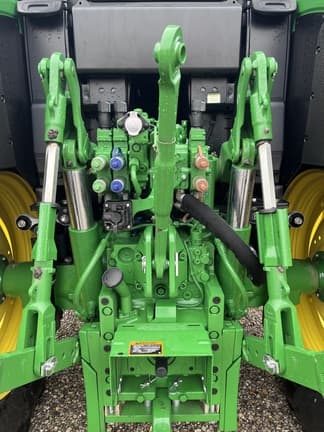 Image of John Deere 6M 130 equipment image 4