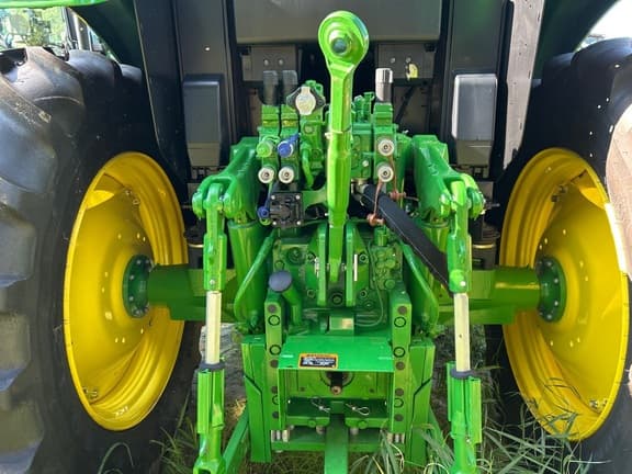 Image of John Deere 6M 130 equipment image 3
