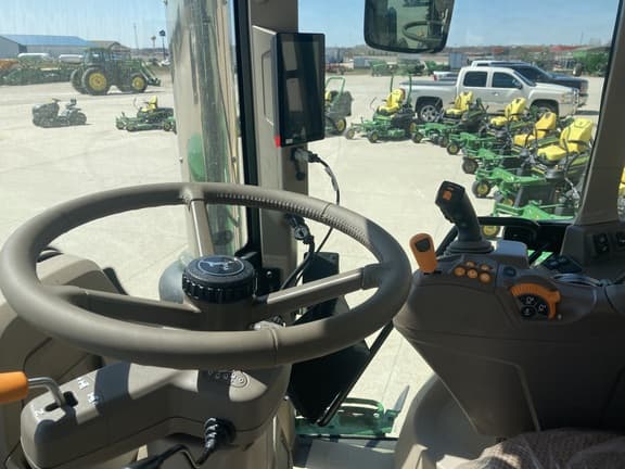 Image of John Deere 6M 140 equipment image 3