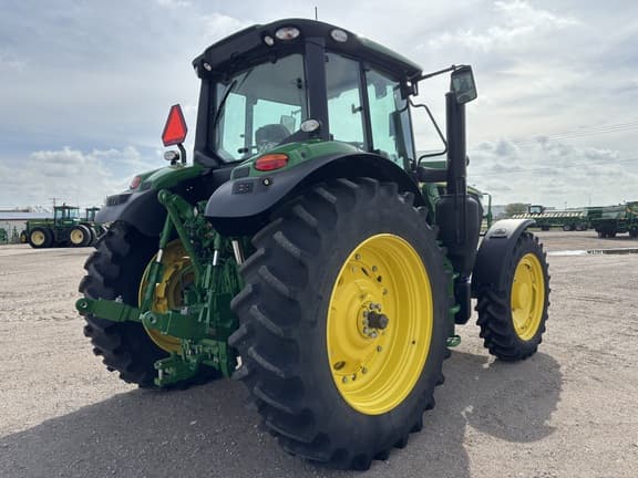 Image of John Deere 6M 155 equipment image 4