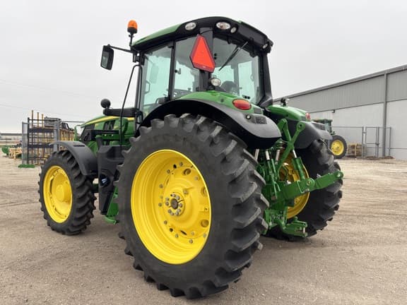 Image of John Deere 6M 155 equipment image 2