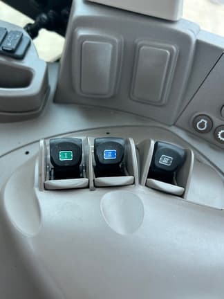 Image of John Deere 6M 155 equipment image 3