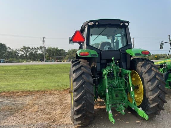 Image of John Deere 6M 155 equipment image 1
