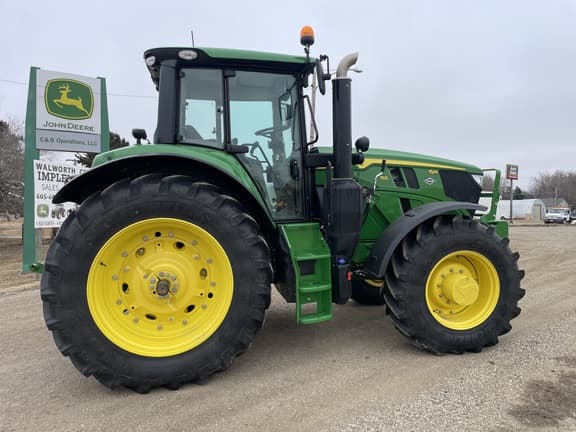 Image of John Deere 6M 155 equipment image 2
