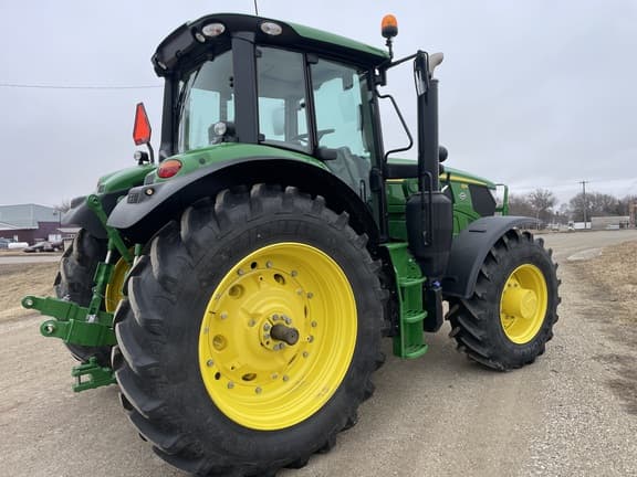 Image of John Deere 6M 155 equipment image 3