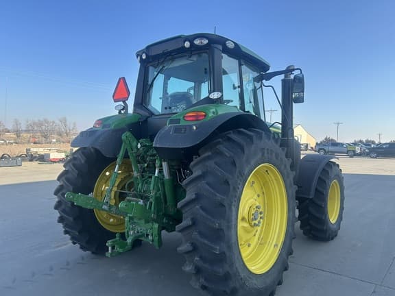 Image of John Deere 6M 155 equipment image 4