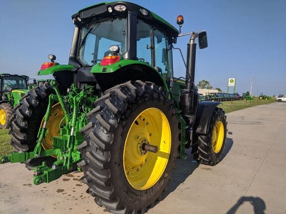 Image of John Deere 6M 165 equipment image 4