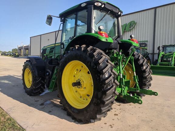 Image of John Deere 6M 165 equipment image 2
