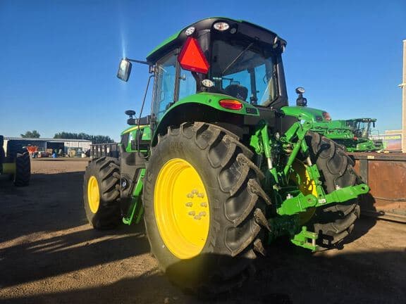 Image of John Deere 6M 165 equipment image 1
