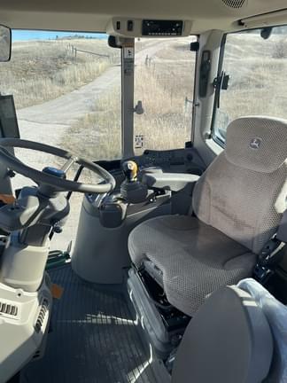 Image of John Deere 6M 180 equipment image 4