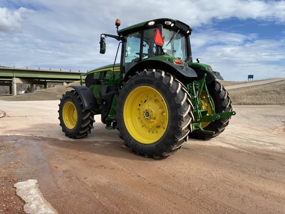 Image of John Deere 6M 180 equipment image 2