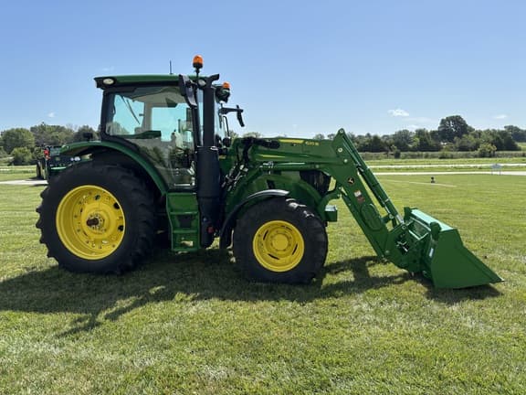 Image of John Deere 6R 110 equipment image 4