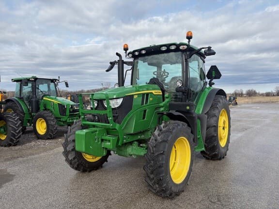 Image of John Deere 6R 120 equipment image 4