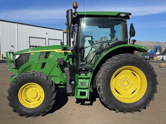 Image of John Deere 6R 120 equipment image 1