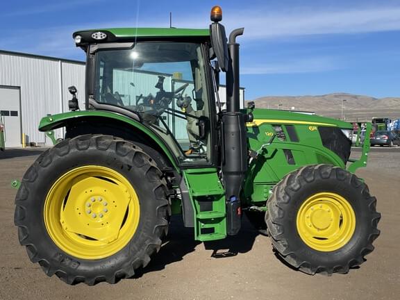 Image of John Deere 6R 120 equipment image 3