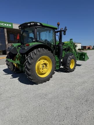 Image of John Deere 6R 120 equipment image 4