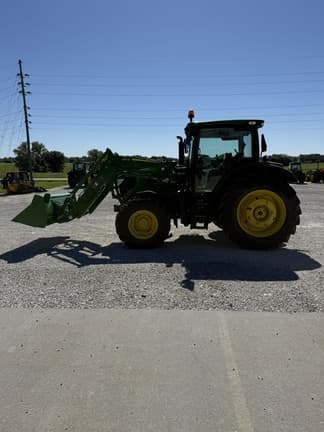 Image of John Deere 6R 120 equipment image 4