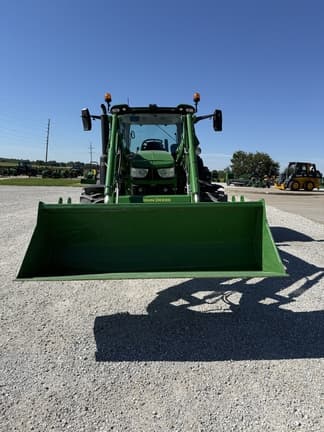 Image of John Deere 6R 120 equipment image 3