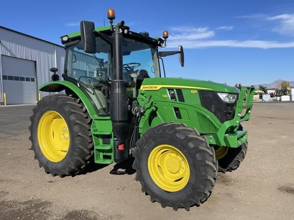 Image of John Deere 6R 120 equipment image 2