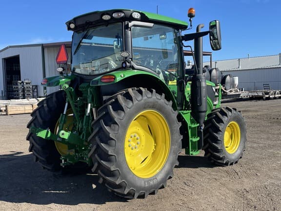 Image of John Deere 6R 120 equipment image 4