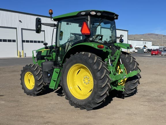 Image of John Deere 6R 120 equipment image 2