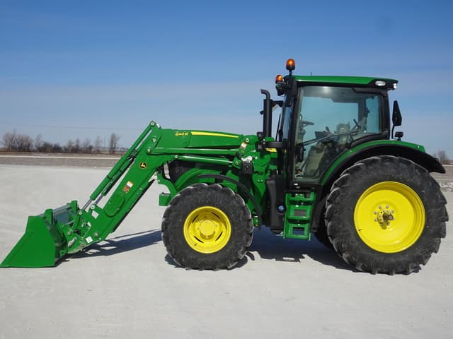 Image of John Deere 6R 130 equipment image 2