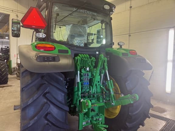 Image of John Deere 6R 130 equipment image 4
