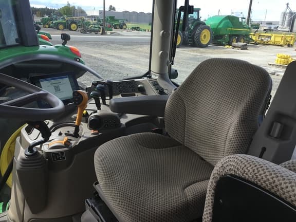 Image of John Deere 6R 130 equipment image 3