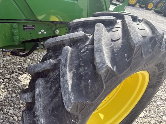 Image of John Deere 6R 130 equipment image 4