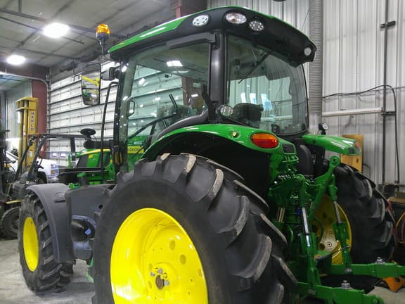 Image of John Deere 6R 130 equipment image 2