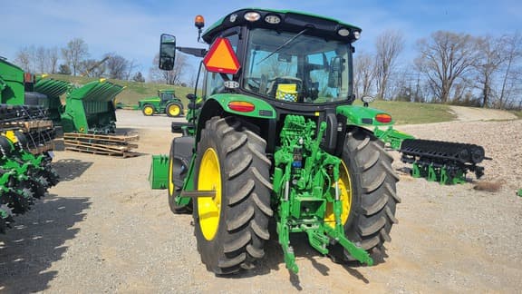 Image of John Deere 6R 130 equipment image 4