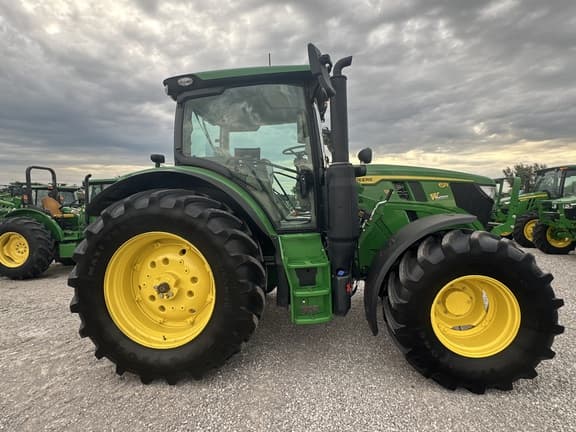 Image of John Deere 6R 130 equipment image 4