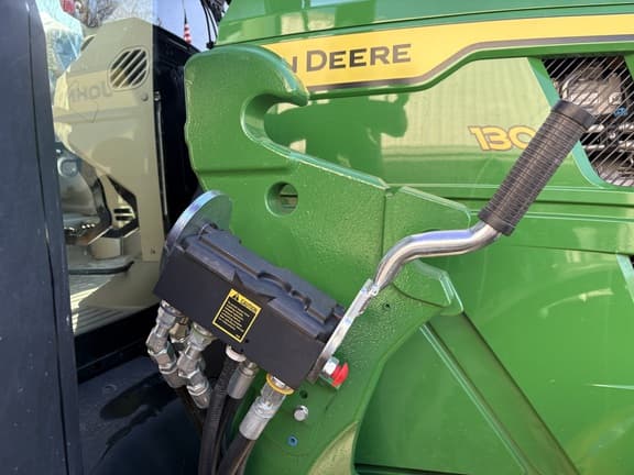 Image of John Deere 6R 130 equipment image 4