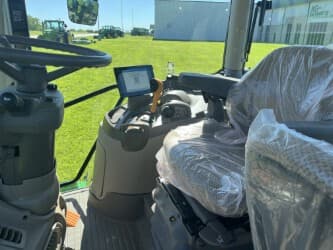 Image of John Deere 6R 130 equipment image 4