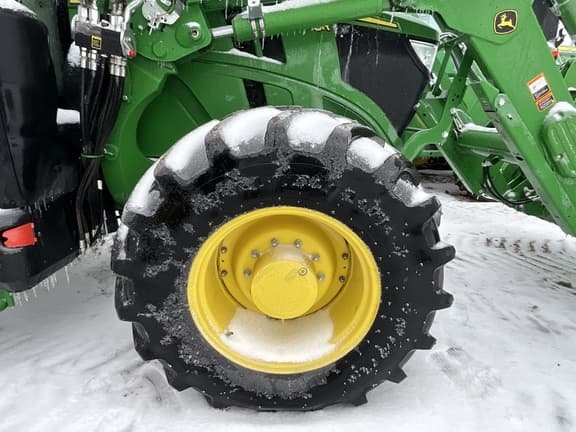 Image of John Deere 6R 155 equipment image 2
