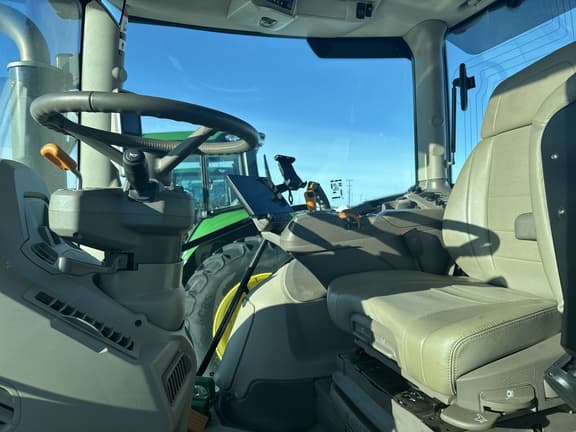 Image of John Deere 6R 155 equipment image 2