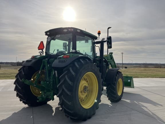 Image of John Deere 6R 155 equipment image 4