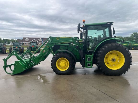 Image of John Deere 6R 155 equipment image 4