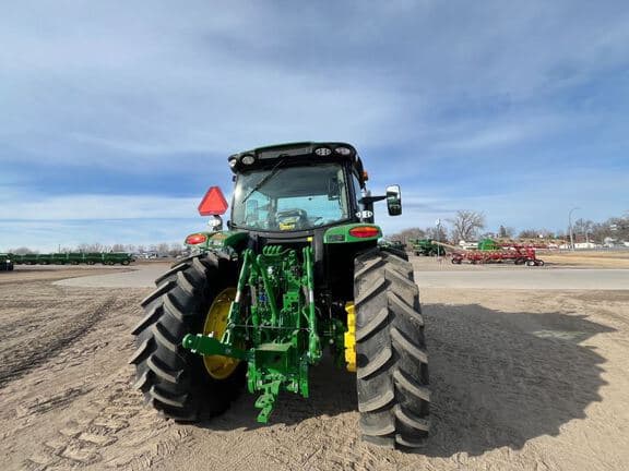 Image of John Deere 6R 155 equipment image 3