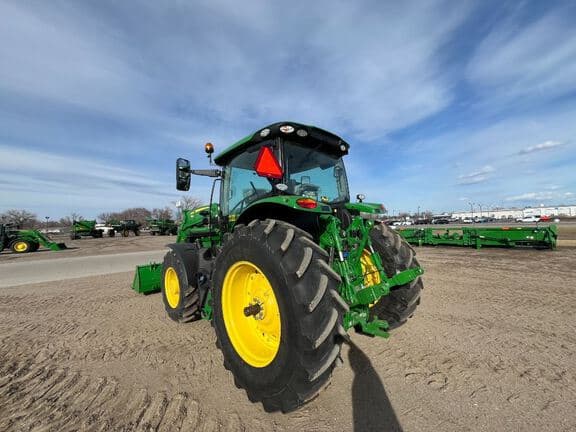 Image of John Deere 6R 155 equipment image 2