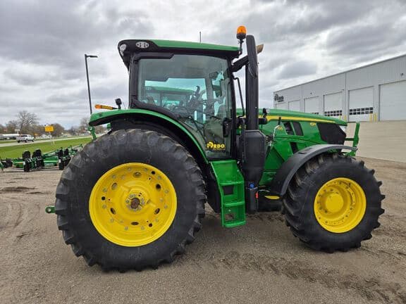 Image of John Deere 6R 155 equipment image 4