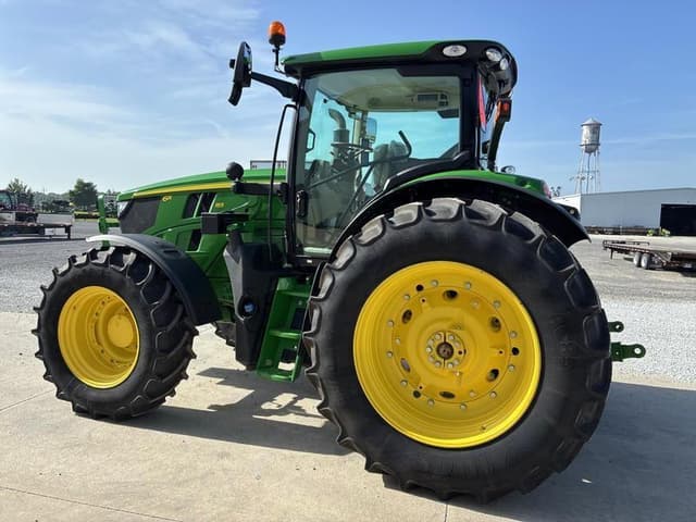 Image of John Deere 6R 155 equipment image 3