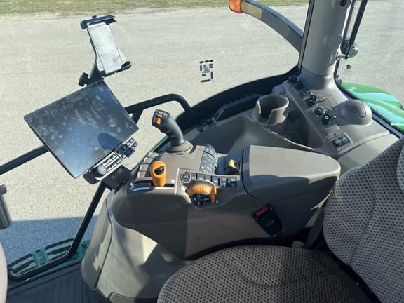 Image of John Deere 6R 155 equipment image 3