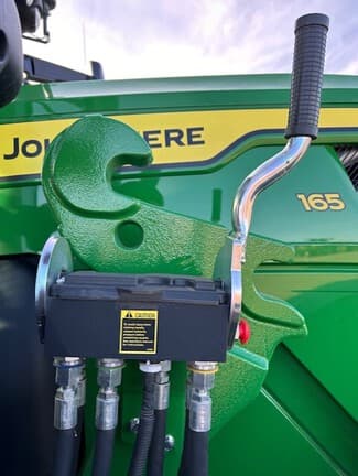 Image of John Deere 6R 165 equipment image 4