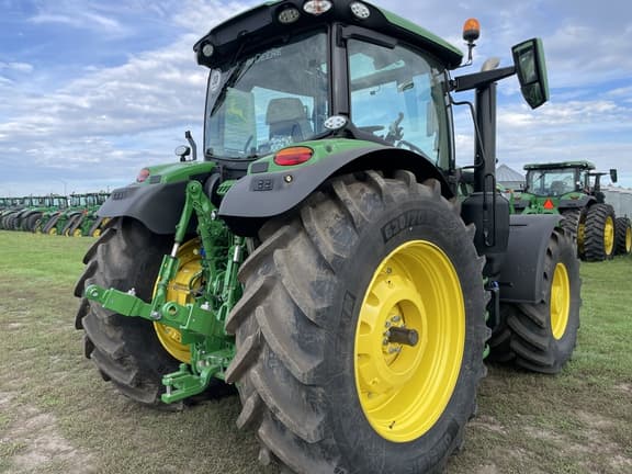 Image of John Deere 6R 165 equipment image 2