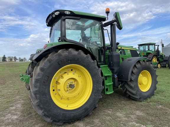 Image of John Deere 6R 165 equipment image 3
